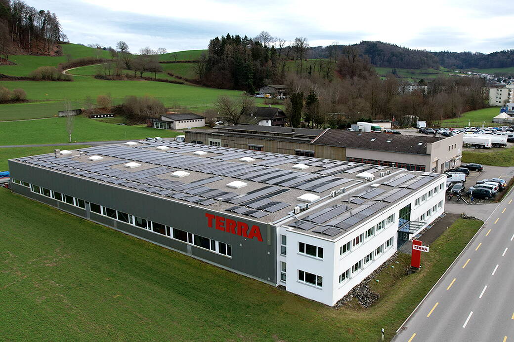 Photovoltaikanlage: TERRA AG für Tiefbautechnik